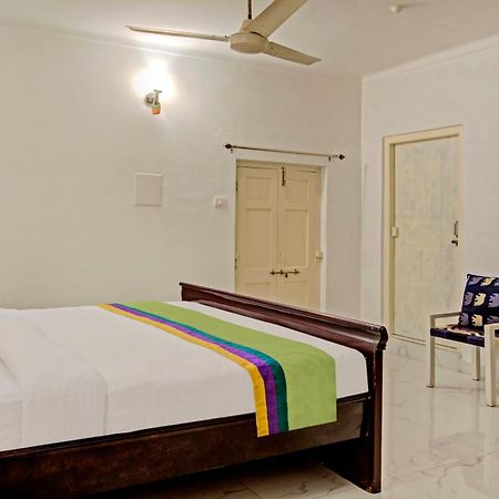 Hotel Meera Udaipur Eksteriør billede